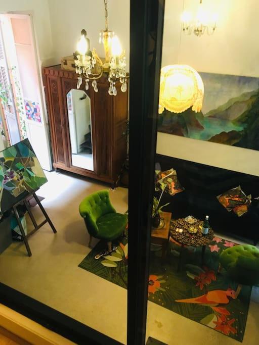 Appartement Loft D Artistes Avec Patio Au Port De