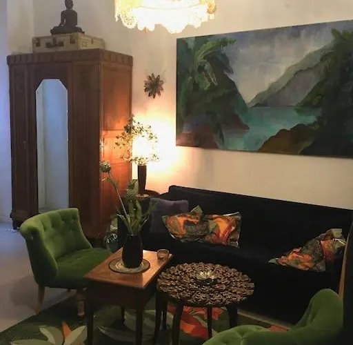 Loft D Artistes Avec Patio Au Port De Nice